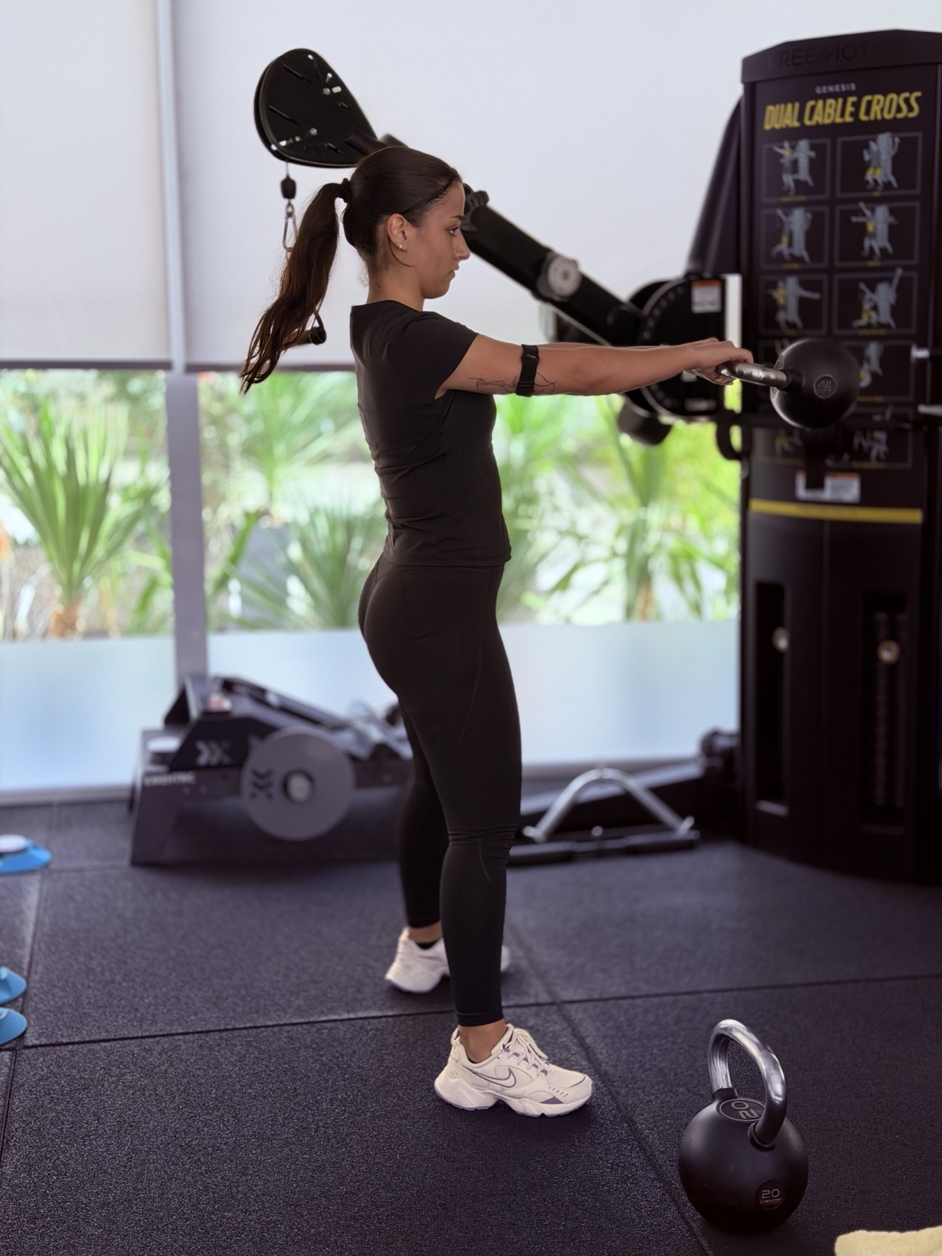 Kettlebell functional training στο TheraKinesisLab